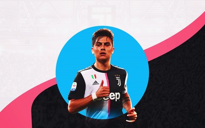 雷速电竞热评-乌克兰队球迷巨型横幅支持