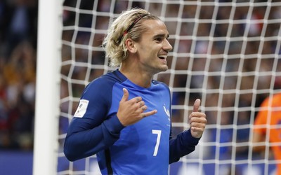 雷速电竞播报-亚马尔突破造点后主动让点